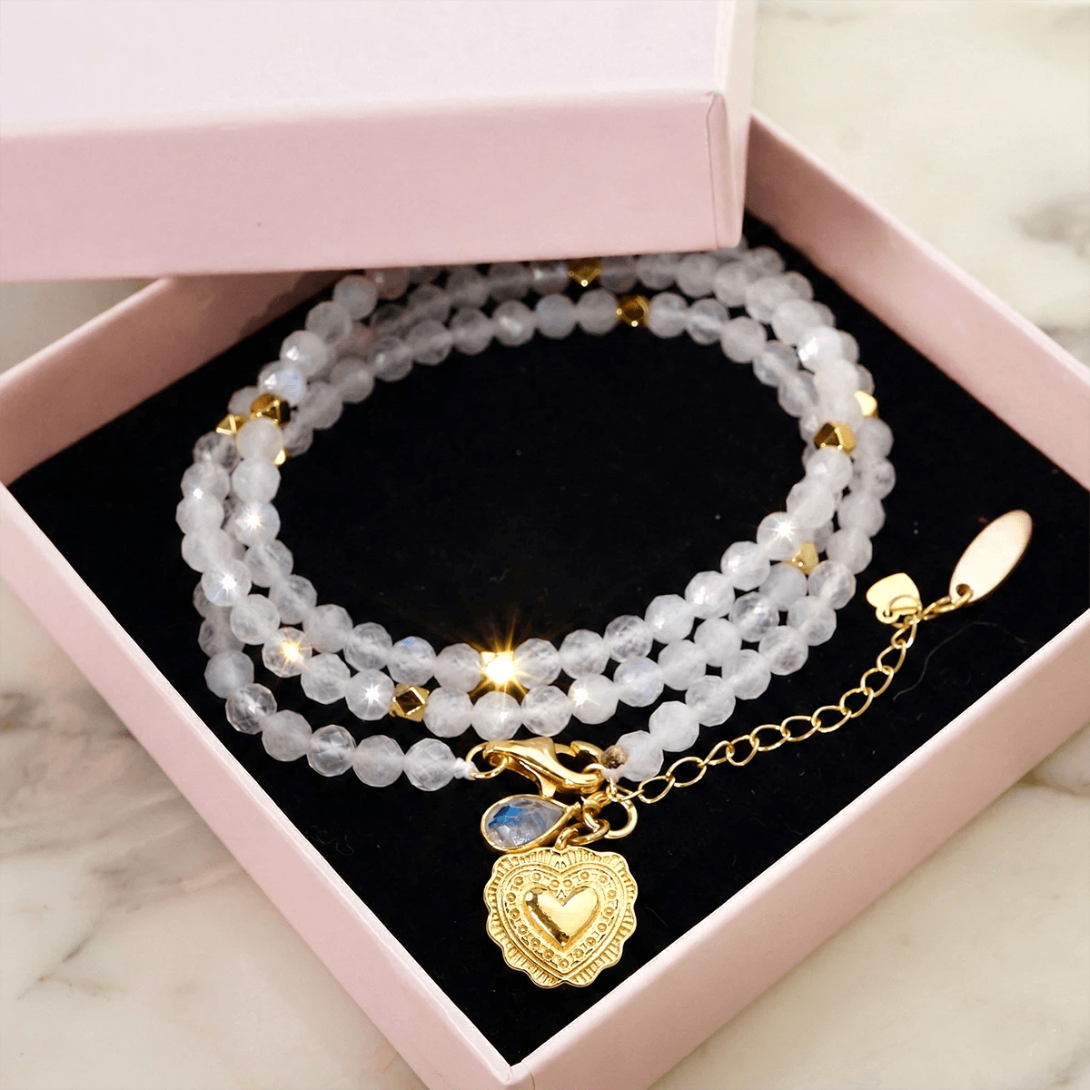 'Lunar Heart' Wickelarmband, weißer Mondstein