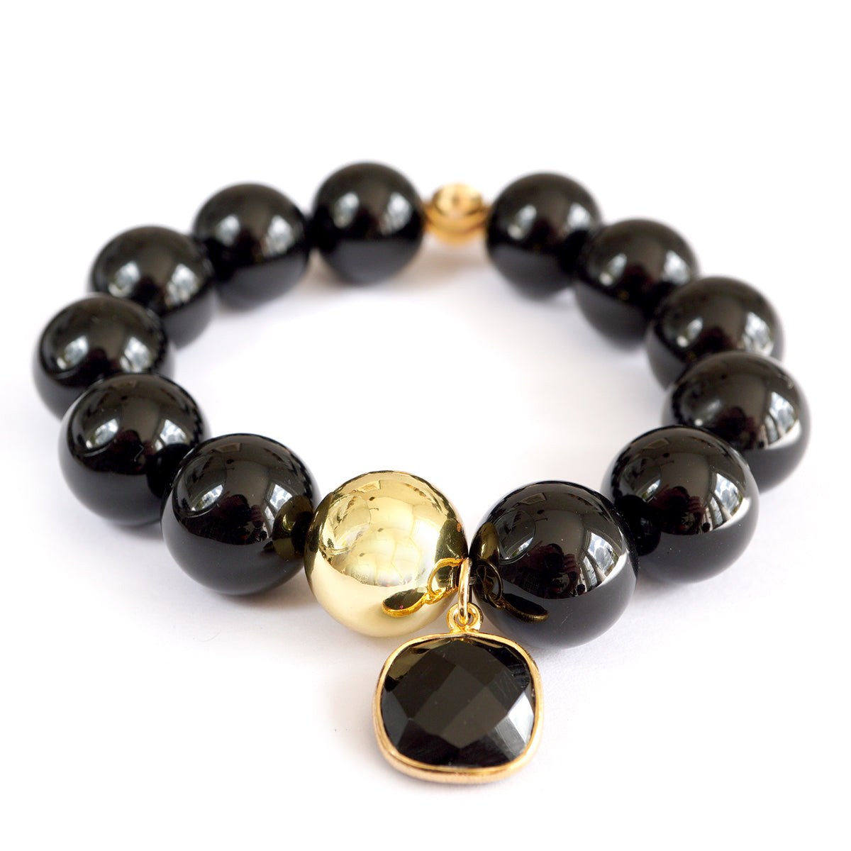 Aurora Noire Kugelarmband mit 14mm Onyx und 18K vergoldeter Kugel, elegant und handgefertigt