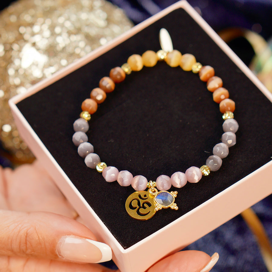 'Om Harmony' Armband aus Katzenauge-Quarz