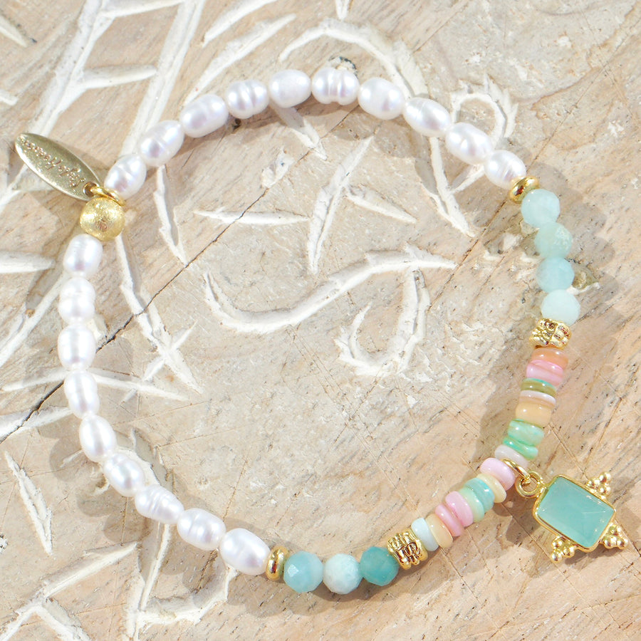 'Pearl Blossom' Armband aus Süßwasserperlen, pastell