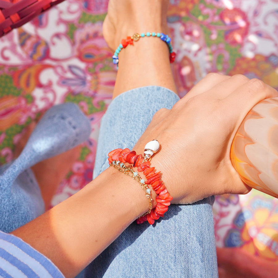 'Coral Crush' Sommerarmband mit Lotus & Muschel, dark coral