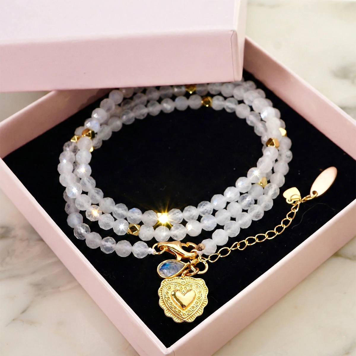 'Lunar Heart' Wickelarmband, White Moonstone